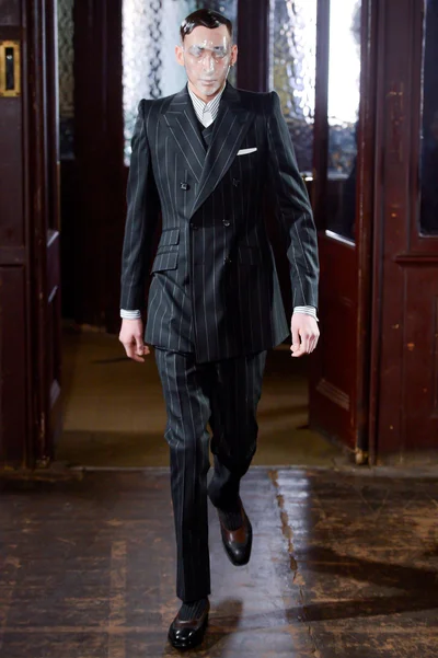 Look 3